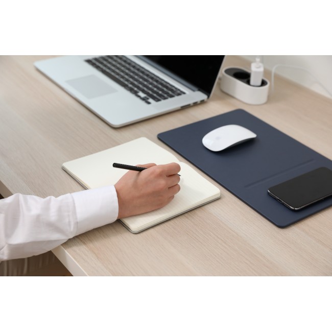 POUT HANDS3 PRO - Mouse pad with high-speed wireless charging, dark blue