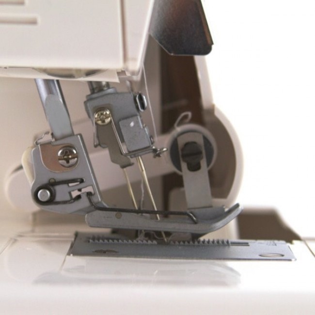  ucznik Overlock 820D5 Overlock sewing machine Electric