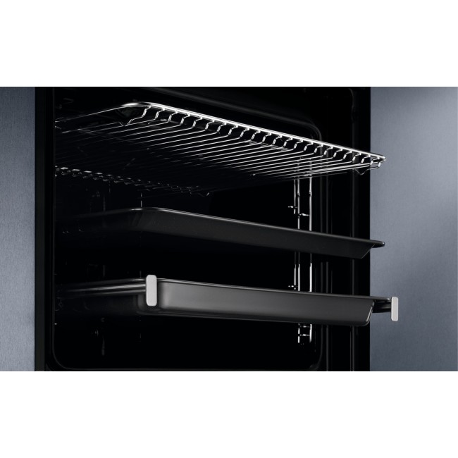 Oven with catalytic converter Electrolux EOF5C50BZ 65 L black