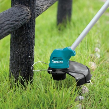 Makita UR100DWAE string trimmer with battery and charger