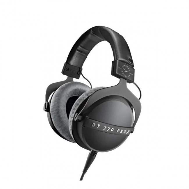 Beyerdynamic DT 770 PRO X LE - closed studio headphones
