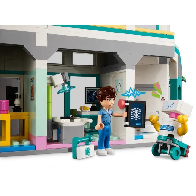 LEGO FRIENDS 42621 HEARTLAKE CITY HOSPITAL