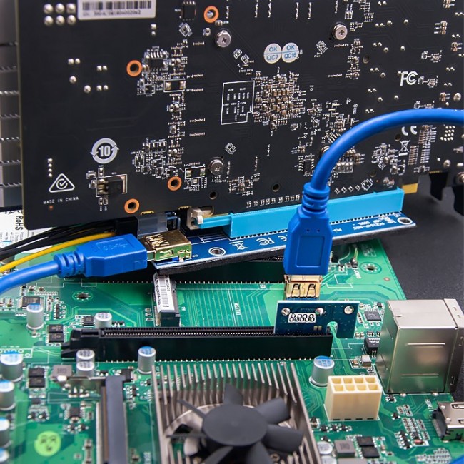 Qoltec 55507 Riser PCI-E 1x - 16x | USB 3.0 | ver. 009S | SATA / PCI-E 6 pin