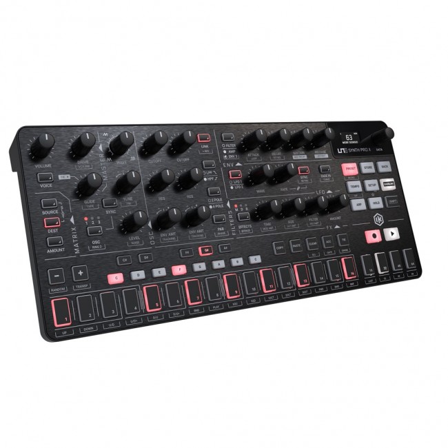 IK Multimedia Uno Synth Pro X - analogue synthesiser