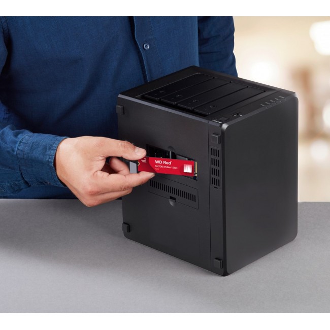 Western Digital Red WD SN700 NVMe POWERED BY SANDISK 1 TB Western Digital Red WD SN700 NVMe POWERED BY SANDISK 1 TB