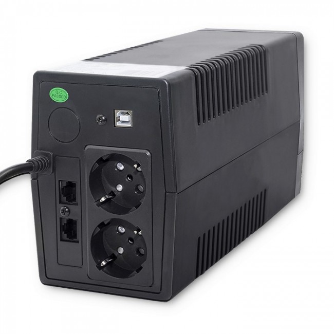 Qoltec 53977 Uninterruptible Power Supply | Monolith | 450VA | 240W | LCD | USB | RJ45