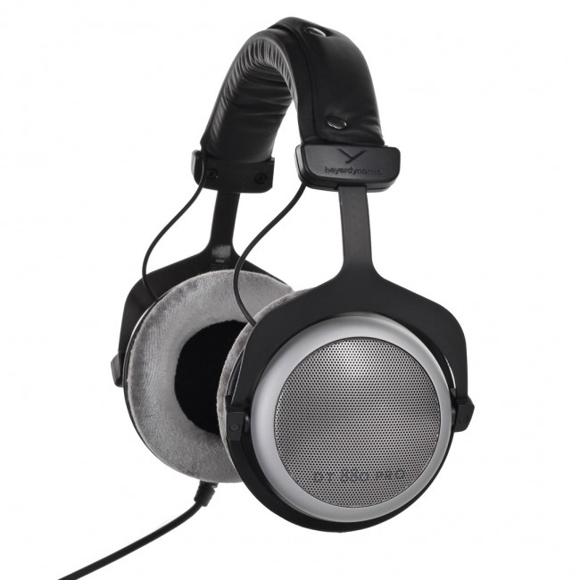 BeyerdynamicDT 880 PRO - semi-open studio headphones, 250 
