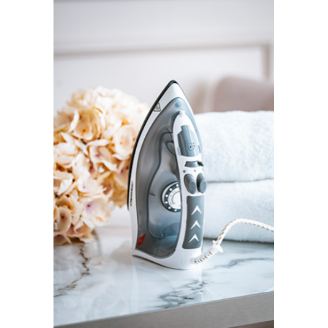 Mesko MS 5037 Steam Iron 2800 Watt.