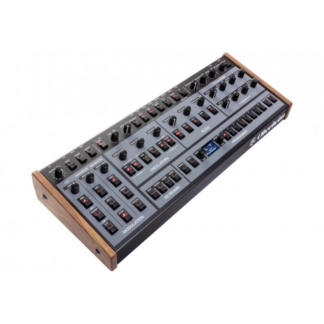 Oberheim OB-X8 Desktop - polyphonic analogue synthesiser