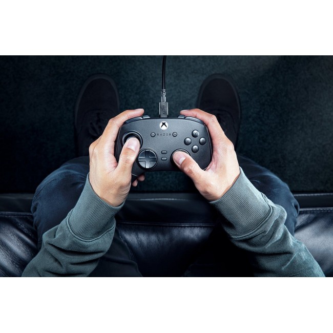 Razer Wolverine V3 Tournament Edition Black USB Gamepad Analogue PC, Xbox Series S, Xbox Series X