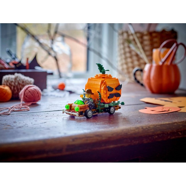 LEGO 40822 Jack-O'-Lantern Pickup Truck LEGO 40822 Jack-O'-Lantern Pickup Truck