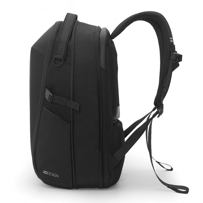 XD DESIGN BACKPACK BIZZ BACKPACK BLACK P/N: P705.931 XD DESIGN BACKPACK BIZZ BACKPACK BLACK P/N: P705.931