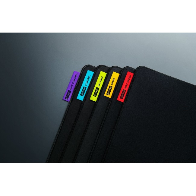 Razer Gigantus V2 Pro Gaming mouse pad Black