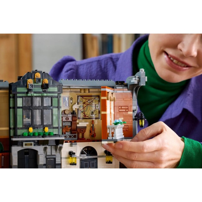 LEGO ICONS 10351 Sherlock Holmes: Book nook