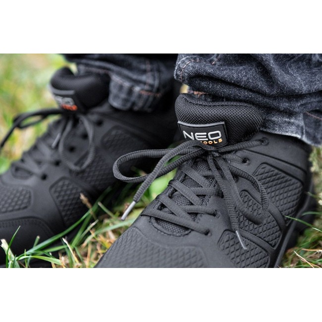 NEO tools 82-156-44 safety footwear