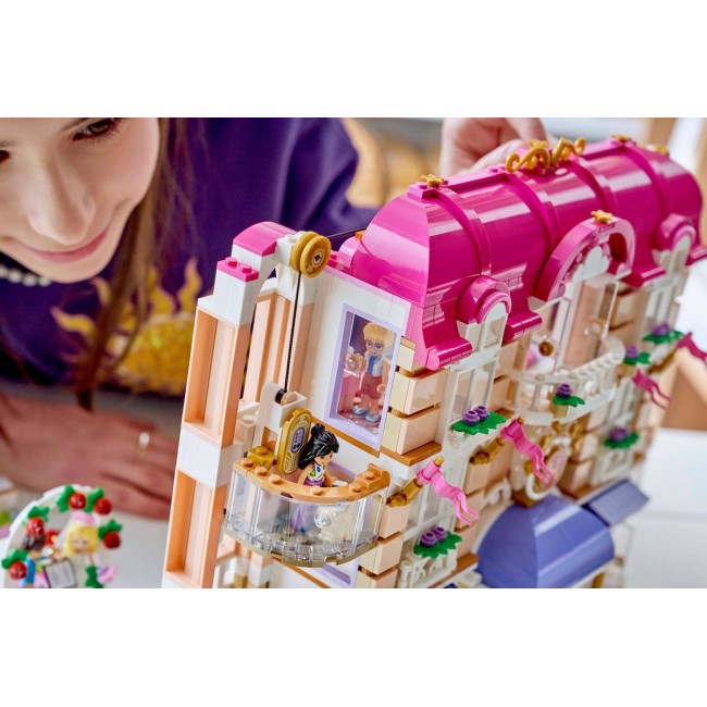 LEGO FRIENDS 42704 Heartlake City Grand Hotel