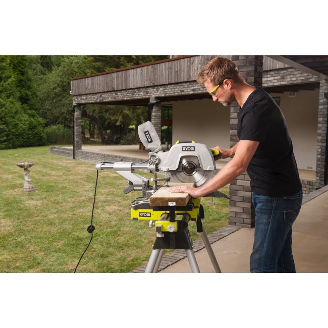 RYOBI EMS305RG mitre saw 2200 W 305 mm RYOBI EMS305RG mitre saw 2200 W 305 mm