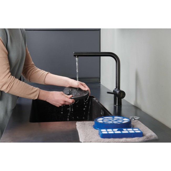 Hoover HP105HM 011 2 L Cylinder vacuum Dry 700 W Bagless