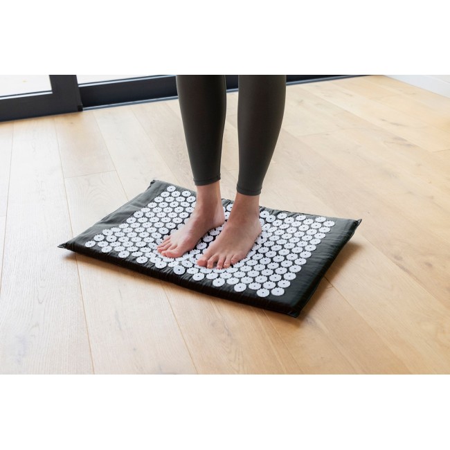 Medisana MM 100 acupressure mat with heating function