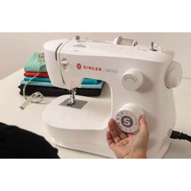 SINGER M2405 Mechanical sewing machine 70 W White