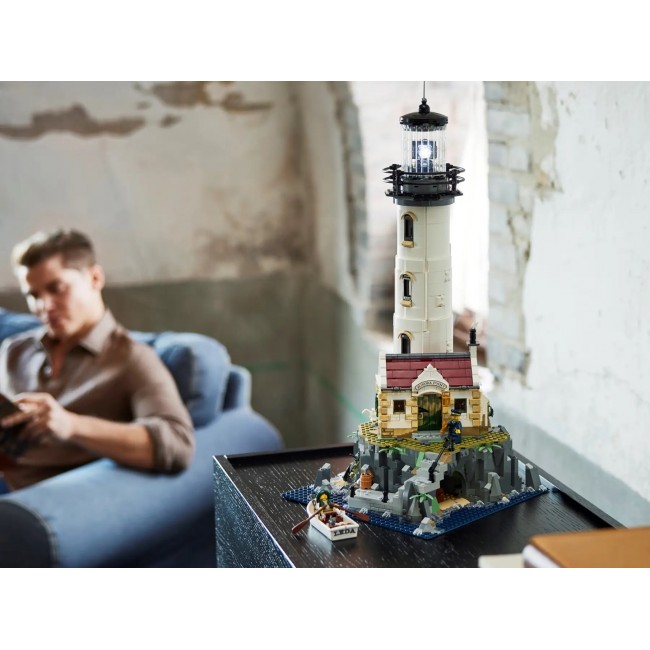 LEGO IDEAS 21335 MOTORIZED LIGHTHOUSE LEGO IDEAS 21335 MOTORIZED LIGHTHOUSE
