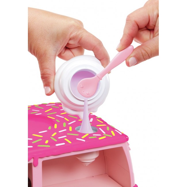 MGA Entertainment Yummiland Lipgloss Truck Doll trailer MGA Entertainment Yummiland Lipgloss Truck Doll trailer