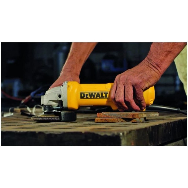 DeWALT DWE4233-QS angle grinder 1400 W 2.45 kg DeWALT DWE4233-QS angle grinder 1400 W 2.45 kg