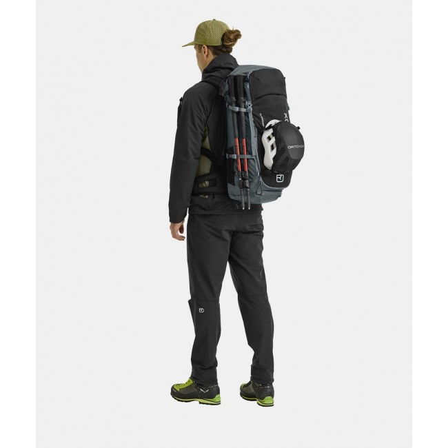 ORTOVOX Traverse 40 40 L Black, Grey