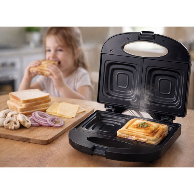 TITANUM TKT005K sandwich maker 700 W Black