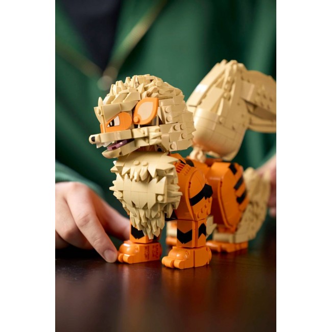 LEGO POK MON 72160 Arcanine LEGO POK MON 72160 Arcanine