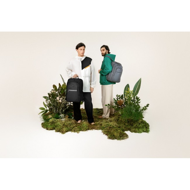 RIVACASE 7561 Laptop Backpack 15.6