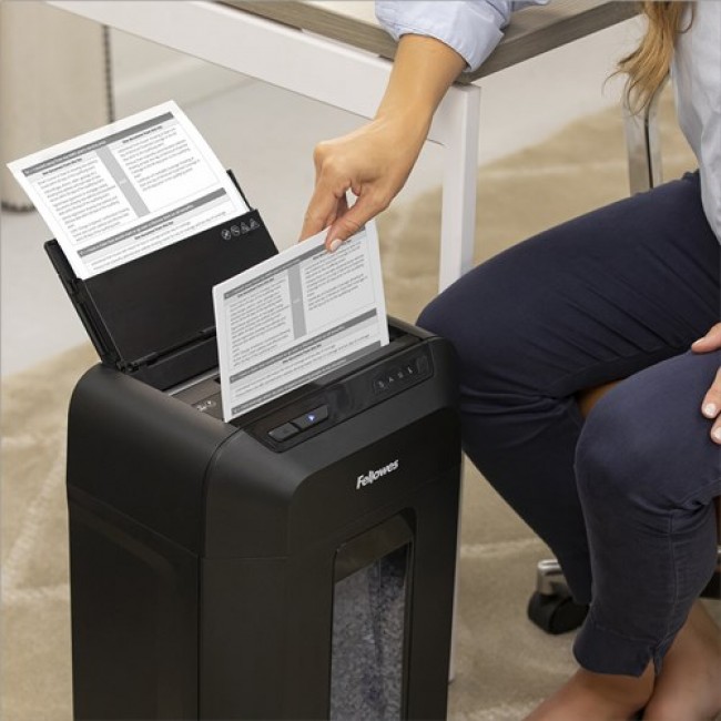 Fellowes AutoMax 90M paper shredder Micro-cut shredding Black