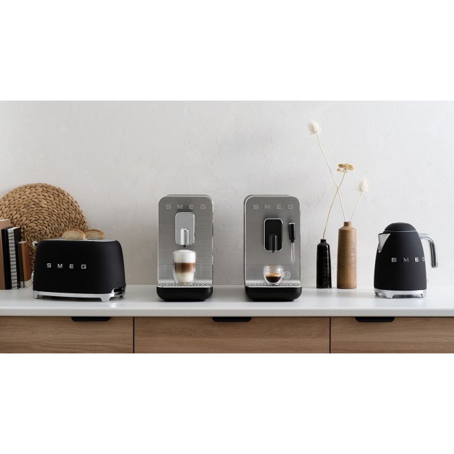 Smeg 50's Style Kettles KLF03BLMEU Black
