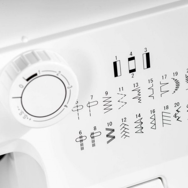  UCZNIK Karina 910 sewing machine