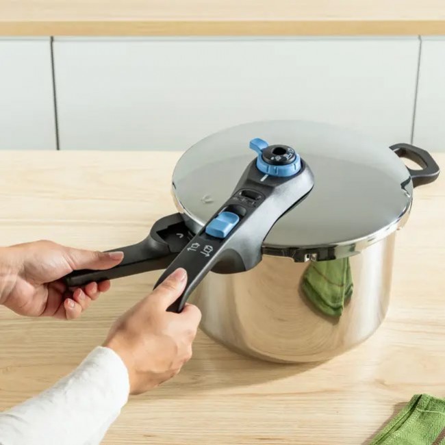 Pressure cooker TEFAL SECURE TRENDY 6L + stainless steel basket