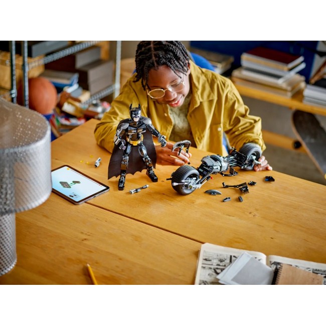 LEGO BATMAN 76273 Batman Construction Figure and the Bat-Pod Bike LEGO BATMAN 76273 Batman Construction Figure and the Bat-Pod Bike