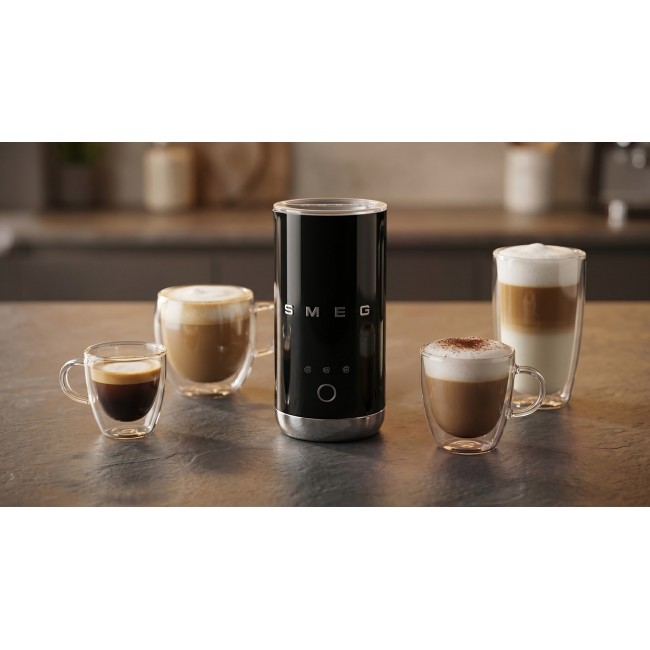 Smeg MFF02BLEU Automatic milk frother/warmer Black