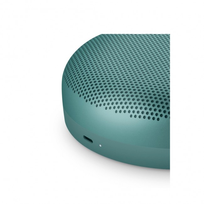 Bang & Olufsen BeoSound A1 3rd Gen Stereo portable speaker Green 60 W