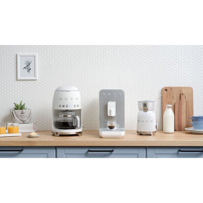 Smeg 50's Style Drip Filter Coffee Machine DCF02WHEU White