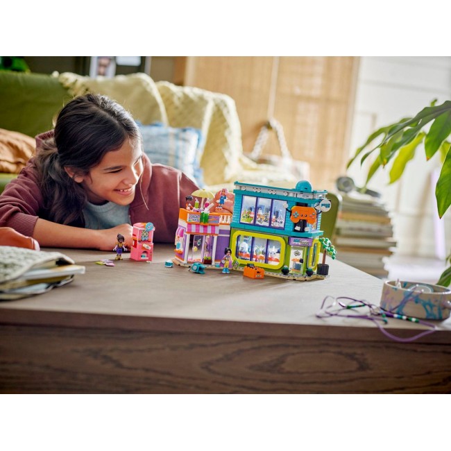 LEGO FRIENDS 42674 Comic Book and Game Store