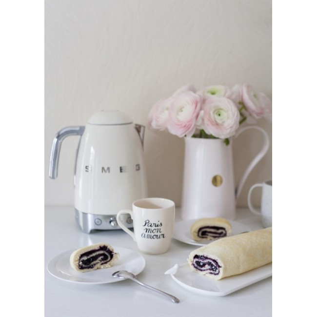 Smeg 50's Style Kettles KLF04CREU Cream Smeg 50's Style Kettles KLF04CREU Cream