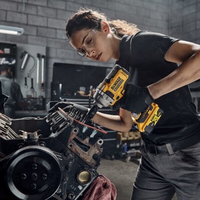 DeWALT DCF892NT-XJ power screwdriver/impact driver 2000 RPM Black, Yellow DeWALT DCF892NT-XJ power screwdriver/impact driver 2000 RPM Black, Yellow