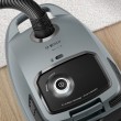 Bosch Serie 6 BGB6X330 vacuum 4 L Cylinder vacuum Dry 600 W Dust bag