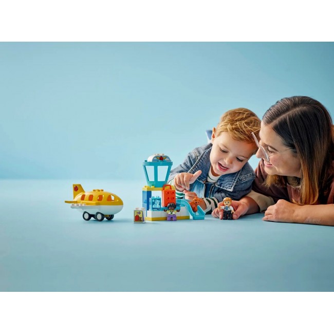 LEGO DUPLO 10443 First Time at the Airport