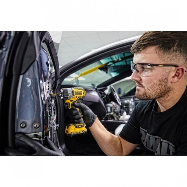 DEWALT. WKRĘTARKA 12V 1/4
