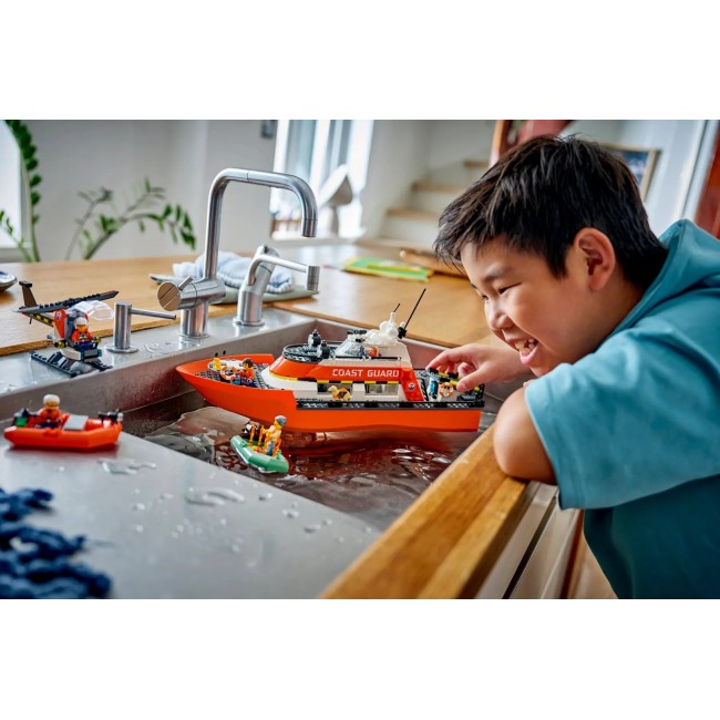 LEGO CITY 60504 Coast Guard Rescue Boat and Helicopter