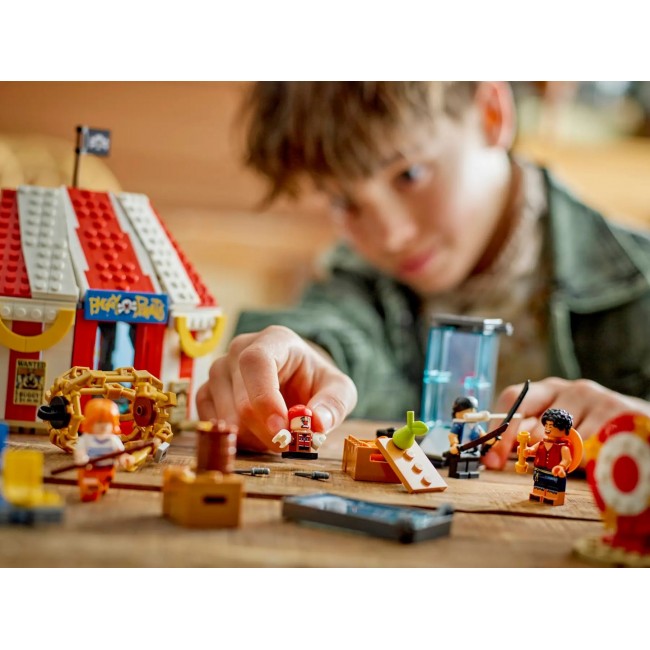 LEGO ONE PIECE 75637 Buggy the Clown's Circus Tent