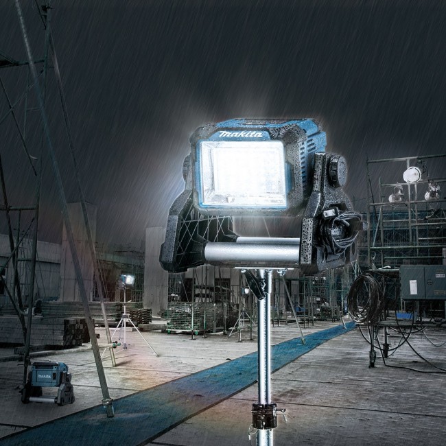 MAKITA LAMP 18V/14,4V DML811 LED 1800lx/3000lm +AC POWER