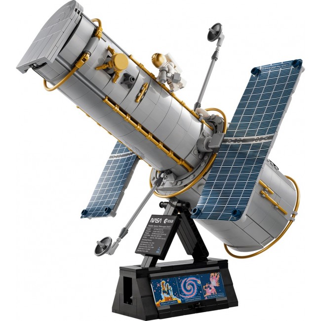 LEGO ICONS 11382 Hubble Space Telescope
