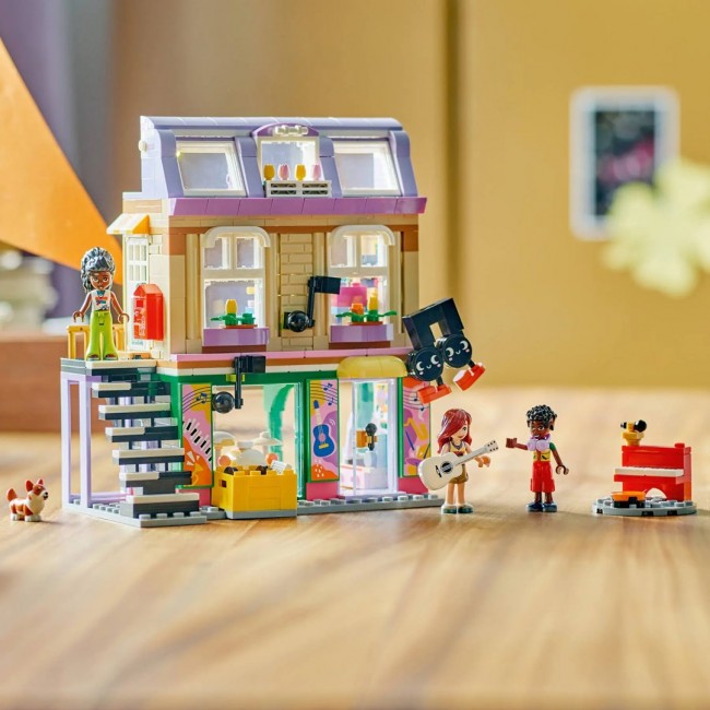 LEGO FRIENDS 42653 Music Store & Apartment LEGO FRIENDS 42653 Music Store & Apartment